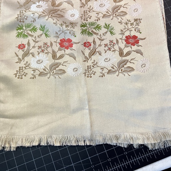 Vintage hand rolled silk scarf - Picture 3 of 6